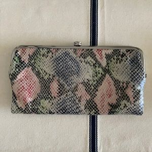 Hobo Lauren Clutch Wallet